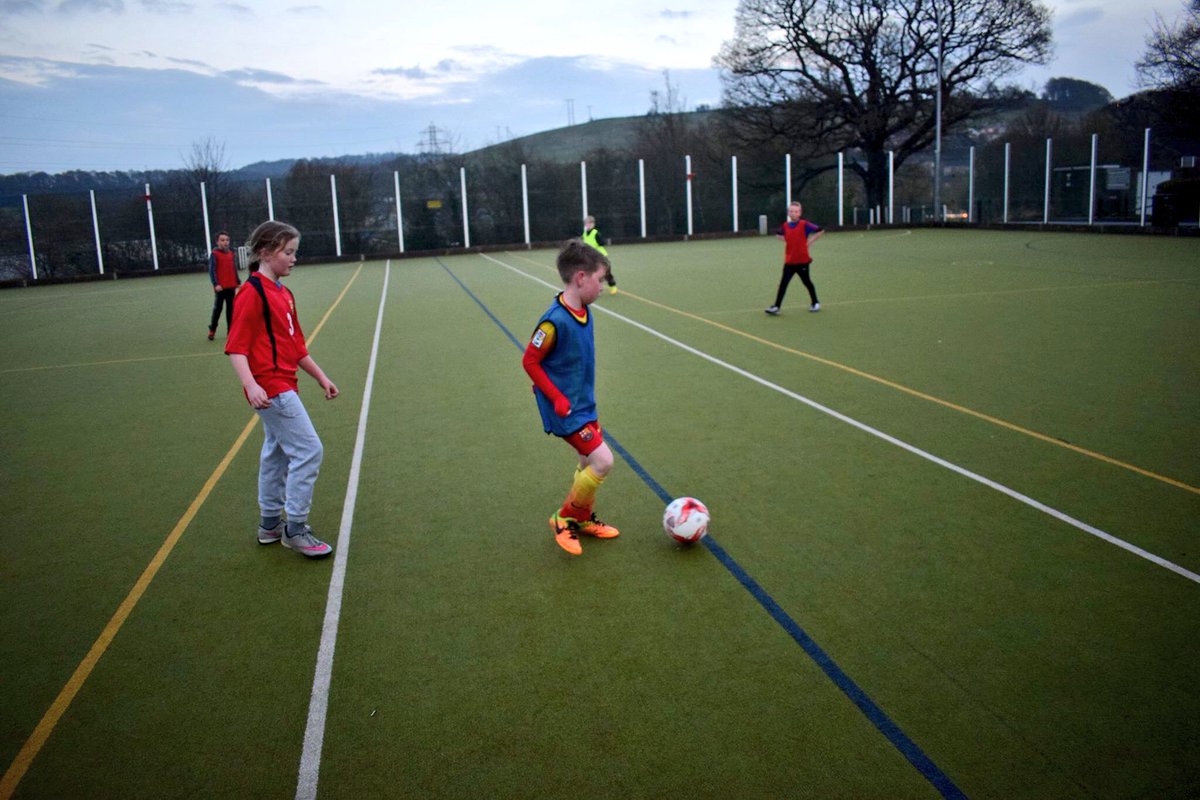 cp_coaching1's tweet photo. GREAT session on TUESDAY‼️⚽️ If you like what you see DM me for details! ⚽✅️ #HD8 #footballcoaching #cpcoaching https://t.co/fFSGSQkOLh