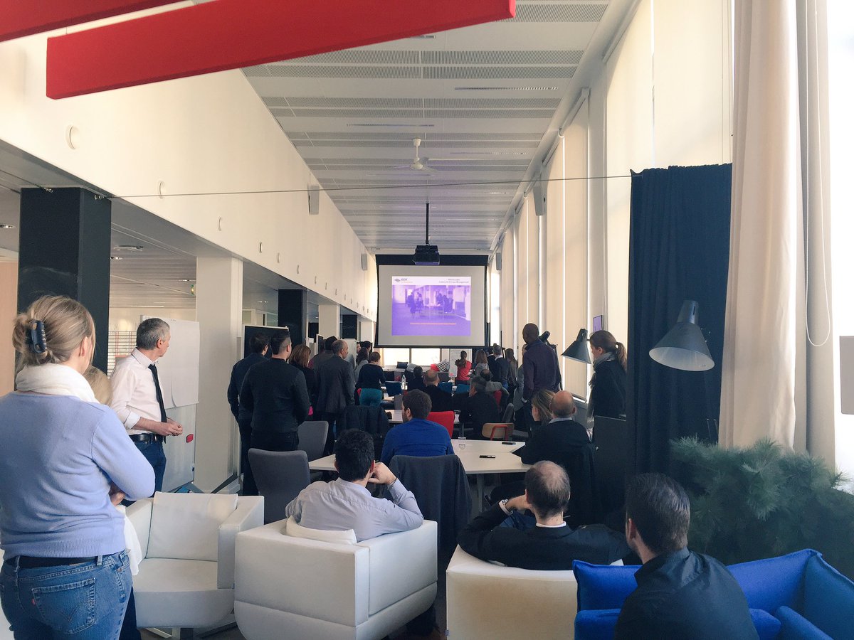 ChocoWatt's tweet photo. #Chocolaterie pleine aujourd'hui ! Nous recevons deux groupes de participants pour une journรฉe crรฉative ! #pitchnow https://t.co/RVgHdYSC6Q