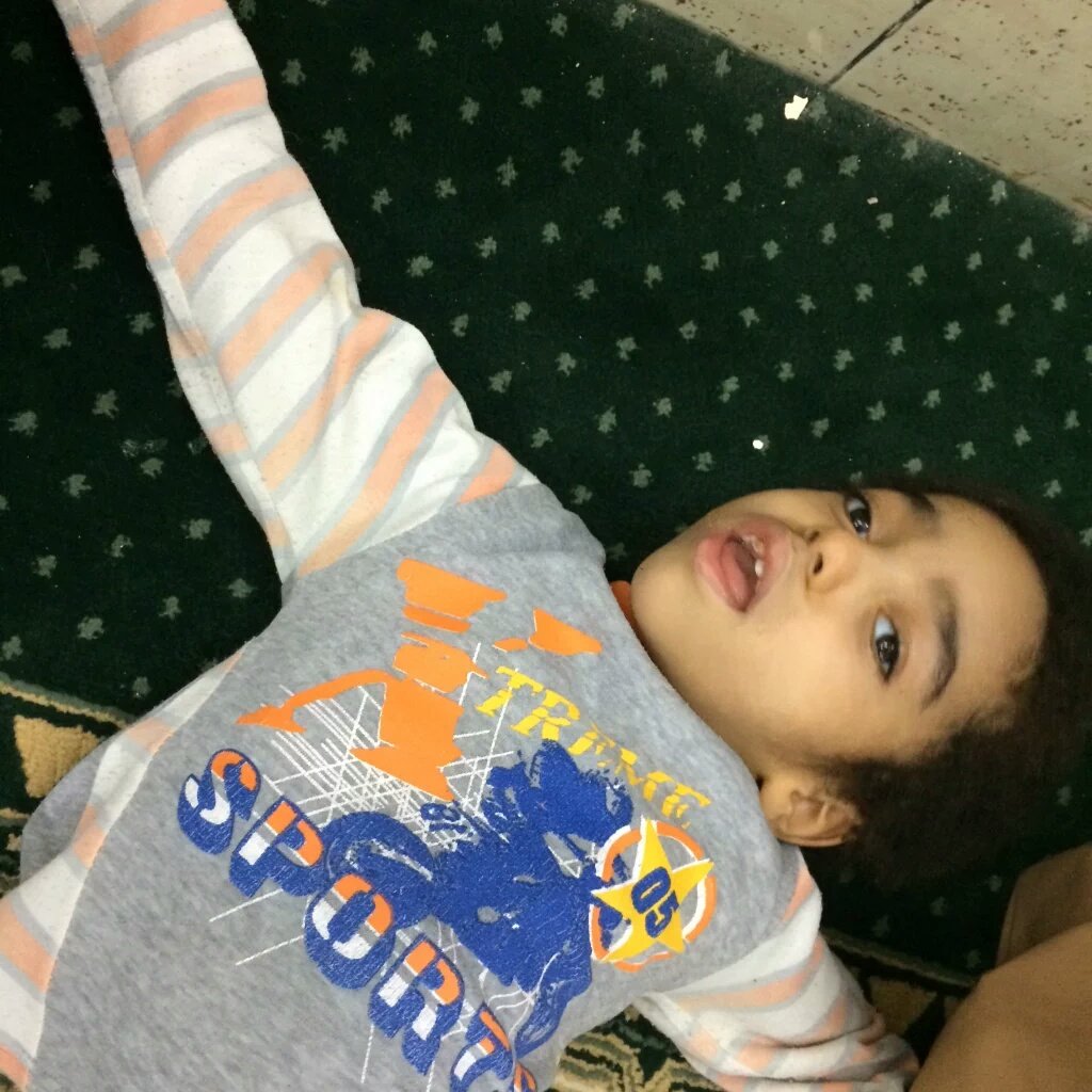WaleedAlshmmari's tweet photo. الطفل نايف عبد ربه محمد

(سقط من فوق المنزل ويعاني من التهابات حاده في الدماغ)

فزعتكم تكلفة العمليه 40 الف ريال https://t.co/hdNPI8XTIj