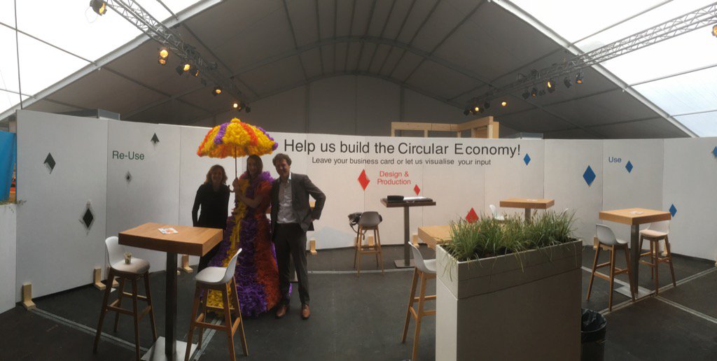 modulocirculair's tweet photo. We zijn er klaar voor op de Innovatie Estafette #IE2016 #circulareconomy #nlch #mvo #afvalgids https://t.co/WhNAbQjPLe
