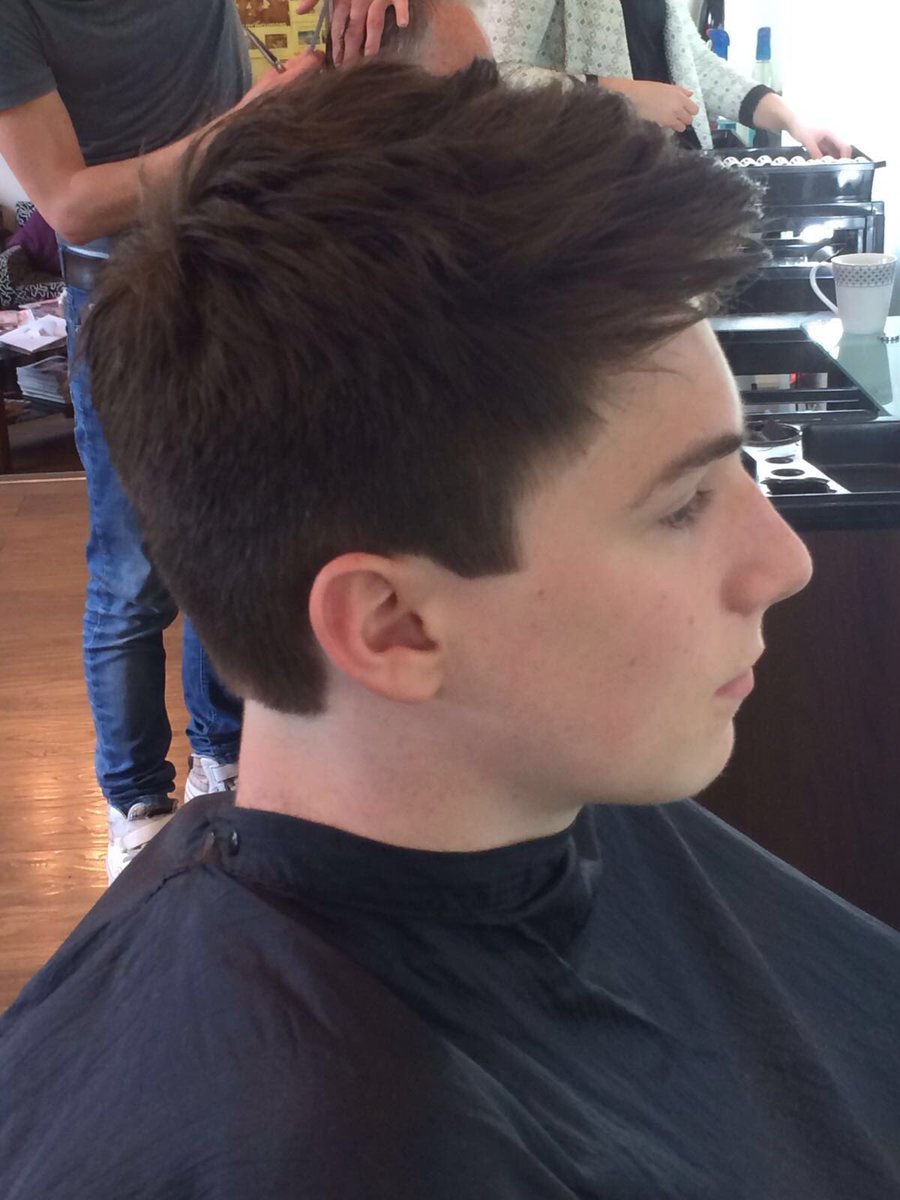 EricJonHair's tweet photo. #feelinginspired? Book in today with Anthony. Our newest Stylist has settled in well and is truly part of the team 👍 https://t.co/y4ITmhWHt7