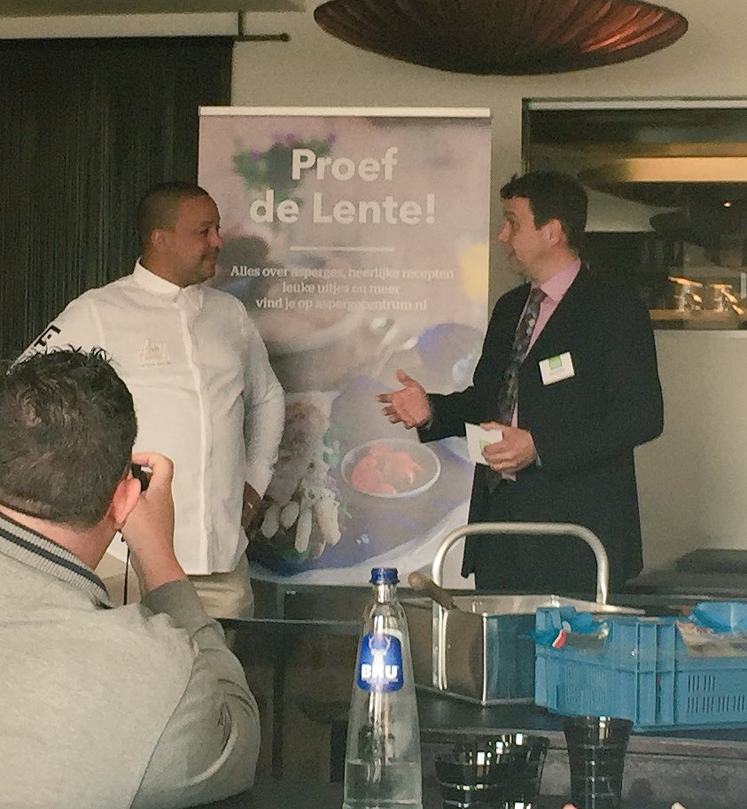 Asperge centrum tweet media