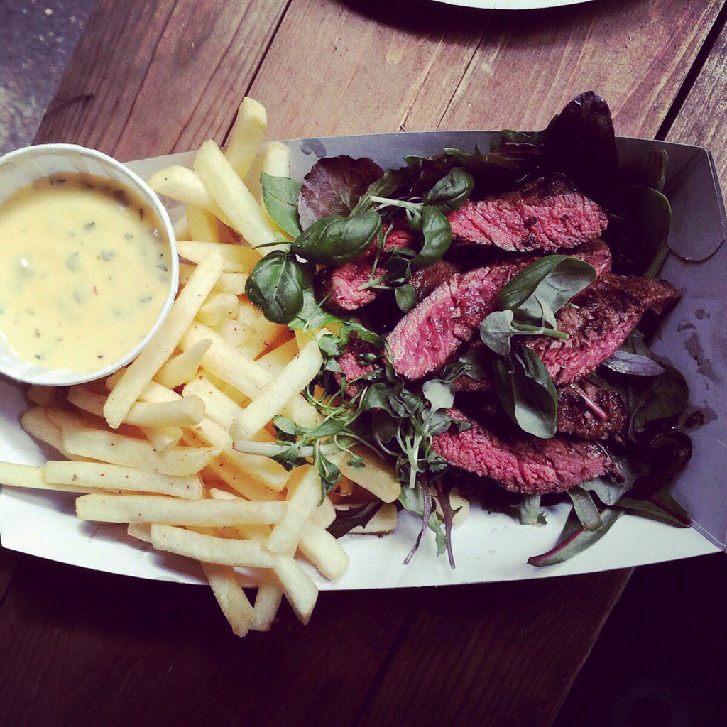 GamekeeperUK's tweet photo. Venison steak frites anyone? #venison #launch #thirstythursday #curbthosehangovers #wegotgame @ShoreditchFood https://t.co/idMw1N1XnF
