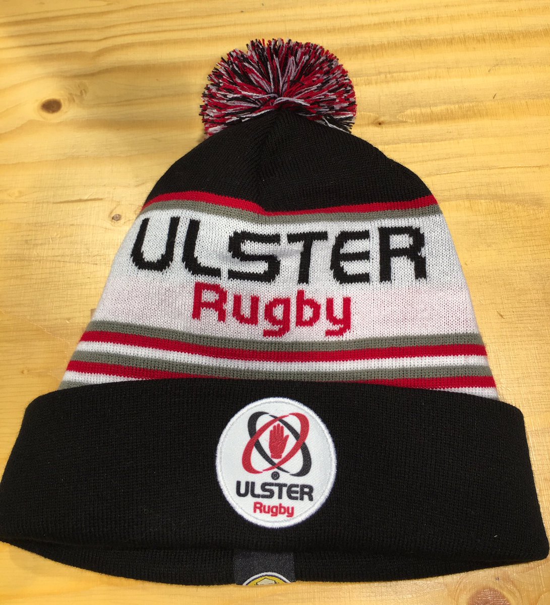 Ulster rugby bobble hat Clearance