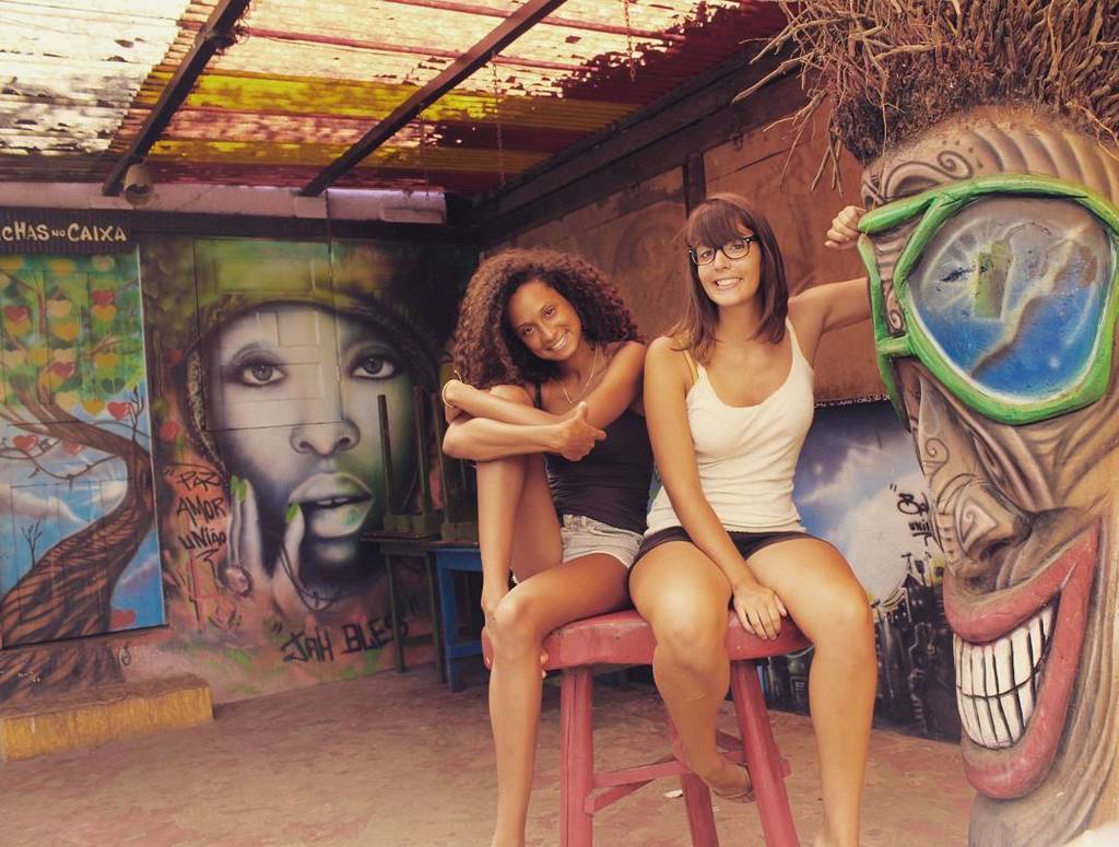 abroad_me's tweet photo. #frenchgirl #brasiltrip #brasil #itacare #love #colors #painting #walls #sunnyday #erasmuslife #erasmus #happylife … https://t.co/bUlqYmN8Su