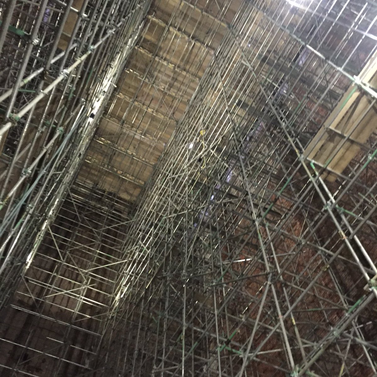 PMCscaffolding's tweet photo. A few shots of the internal &amp; external on the silo building at Victoria Mills in Grimsby @grims_by @GrimsbyTel https://t.co/qH67wzZMdD