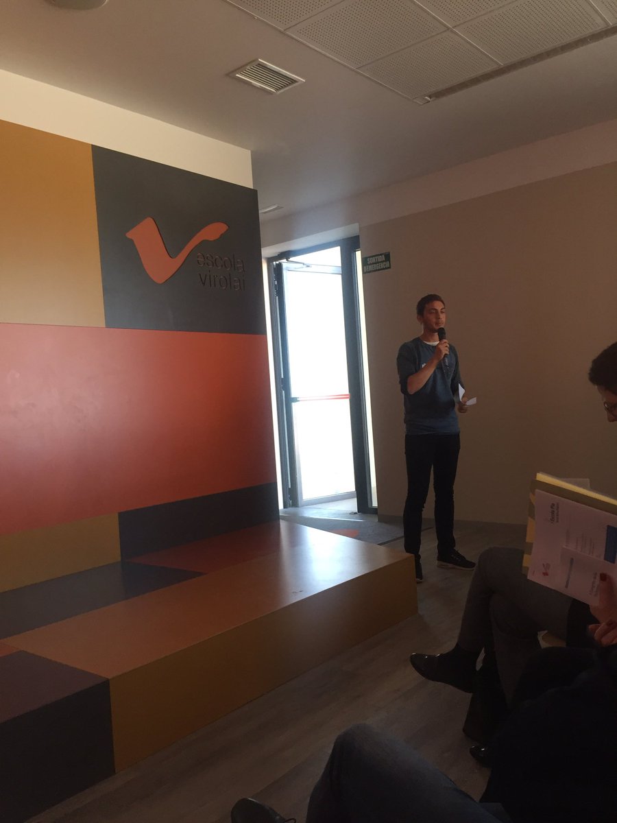 davidreyyes9's tweet photo. Comencem amb les ponències del Virolai; Activitat física i felicitat #felicitatvp #congresfelicitat https://t.co/HaPg6qzlDh