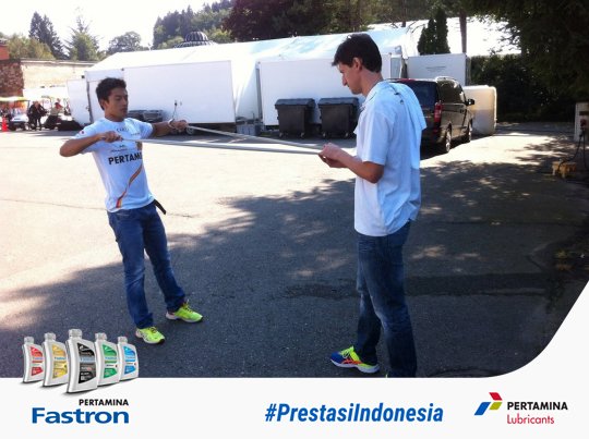 OfficialFastron's tweet photo. Latihan fisik bagi @RHaryantoracing sangat penting u/ menjaga performa tubuhnya agar tetap bugar #PrestasiIndonesia https://t.co/eZxDBQ0tEz