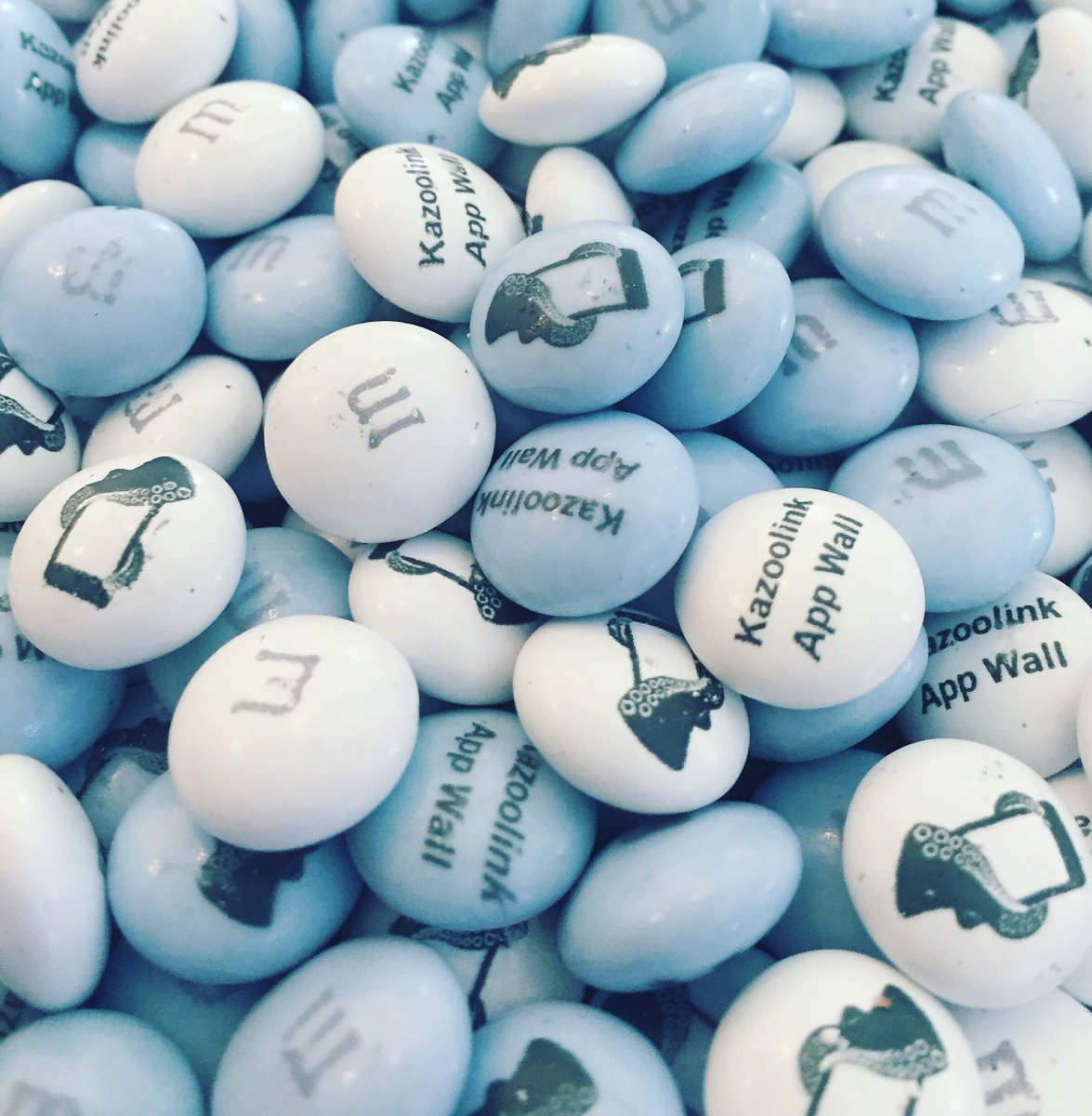 Kazoolink's tweet photo. The Kazoolink App Wall is sooooo good, you just want to eat it!  Literally..  #candy #appwall #indiedev #appdev #mm https://t.co/t2qe2B41b0