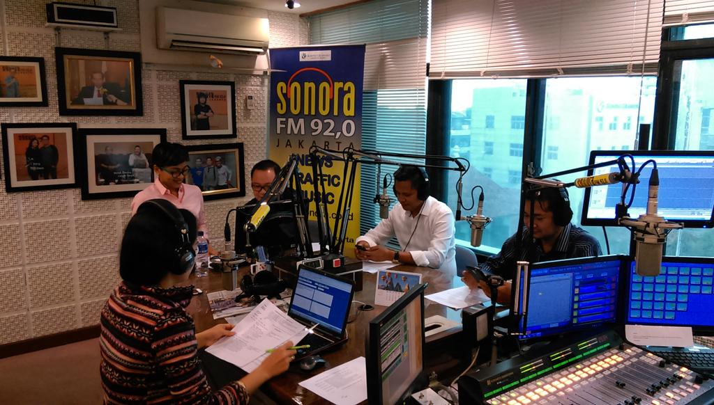 Yuk simak skrg Obrolan " Bus Scania " brsm Rekan2 <a href="/PTUnitedTractor/">United Tractors (UT)</a> <a href="/scaniagroup/">Scania Group</a> <a href="/BismaniaForum/">Bismania Indonesia</a> sampai jam 5 ya #SHI