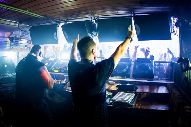 SPLagency's tweet photo. Back to @fabriclondon w/ @Carl_Cox + @Jon_Rundell for @Mixmag Live - Tickets going, going... https://t.co/Xdddnb2Qju https://t.co/D9CqBEaQ6Y
