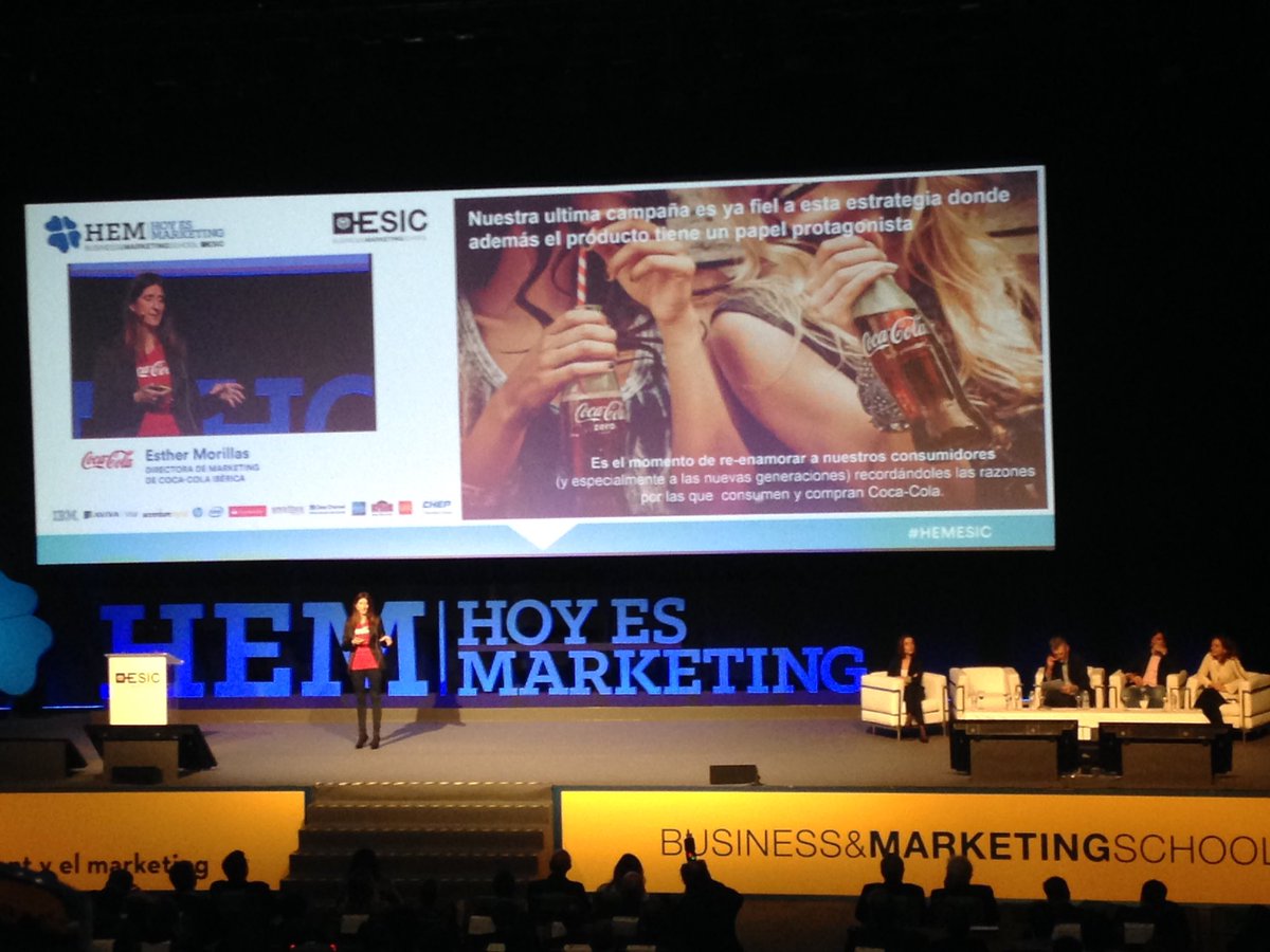 andreaperez1488's tweet photo. Esther Morillas Directora de Marketing #CocaCola impacto de la innovación en el desarrollo de la marca #HEMESIC https://t.co/9bD2T3jXKR