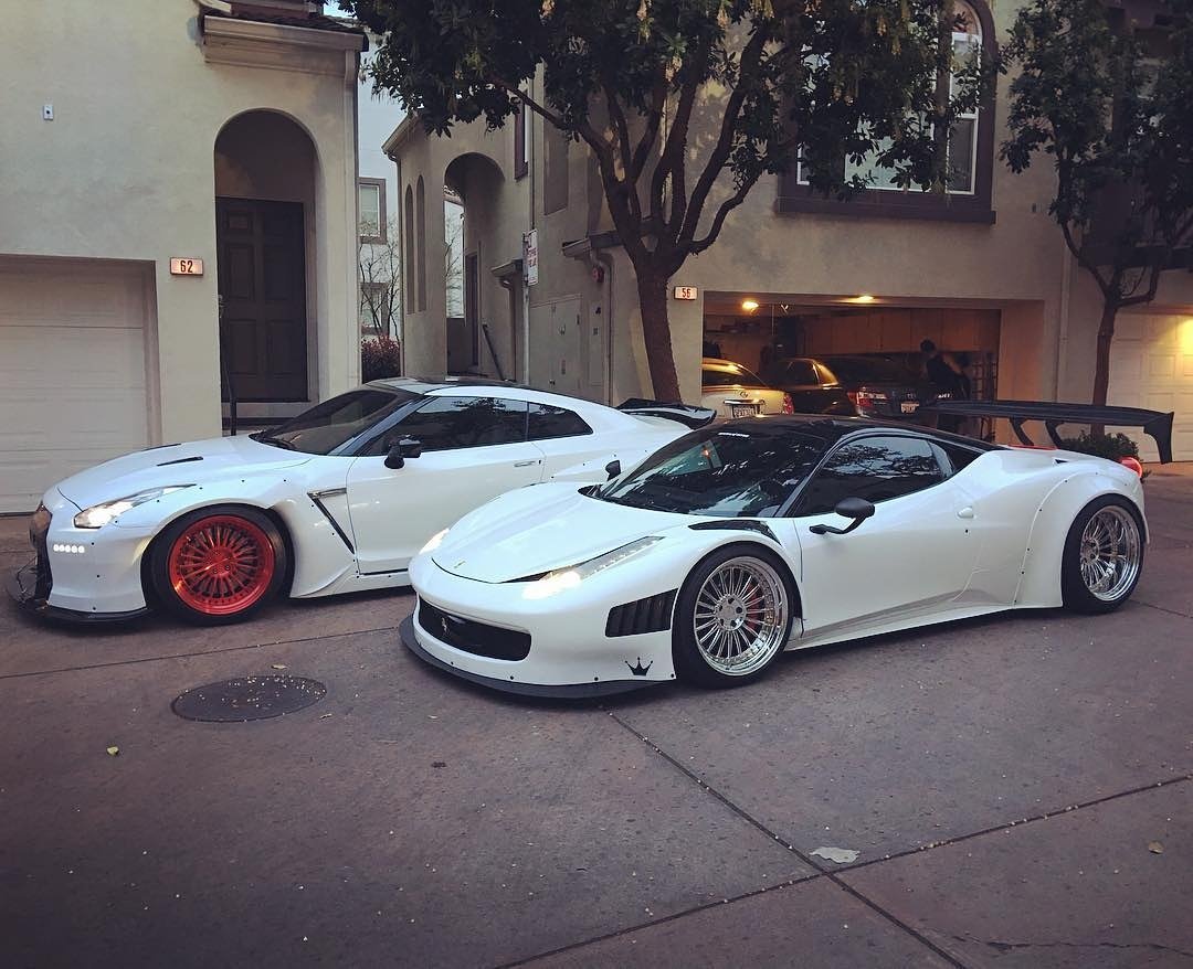 westscene's tweet photo. Nissan GTR ou Ferrari 458? 😈
#westscene #westscene2k16 #ferrari #nissan #rotiform #stance #slammed #wheels https://t.co/OaogTGBf7P