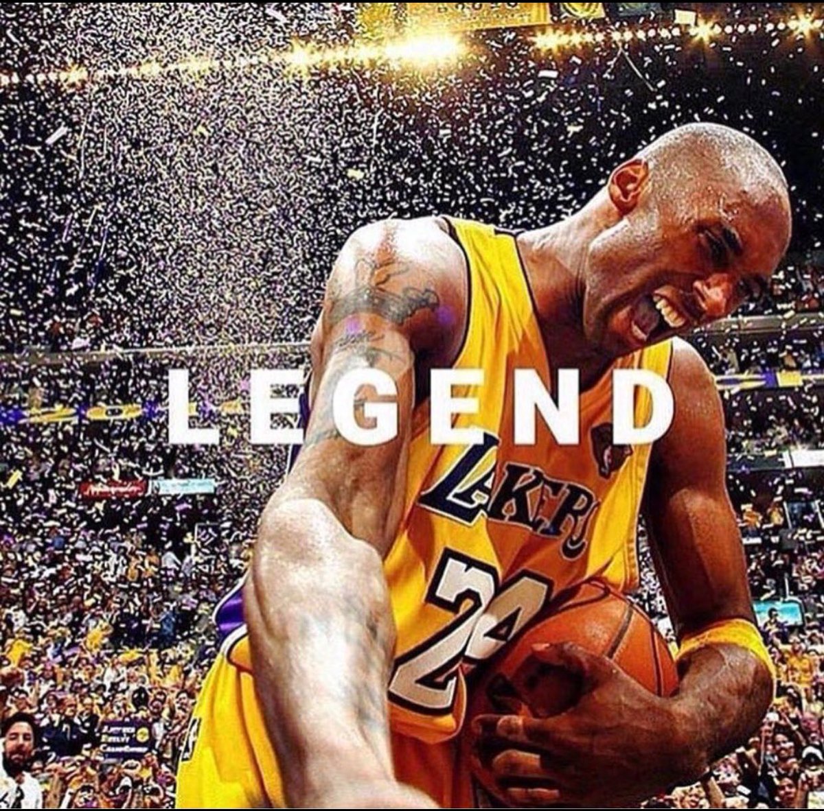 Only1DeejayER's tweet photo. My dude 💯Grand LA stand Up #MambaDay https://t.co/PN9sxfEl25