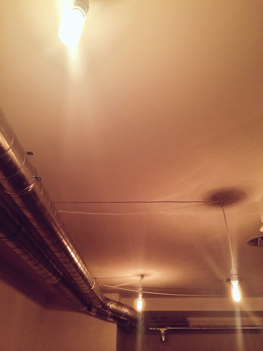 New lighting coming in... #exposedbulbs #lightingdesign #eventprofs #refurb #londonvenues #NohoStudios