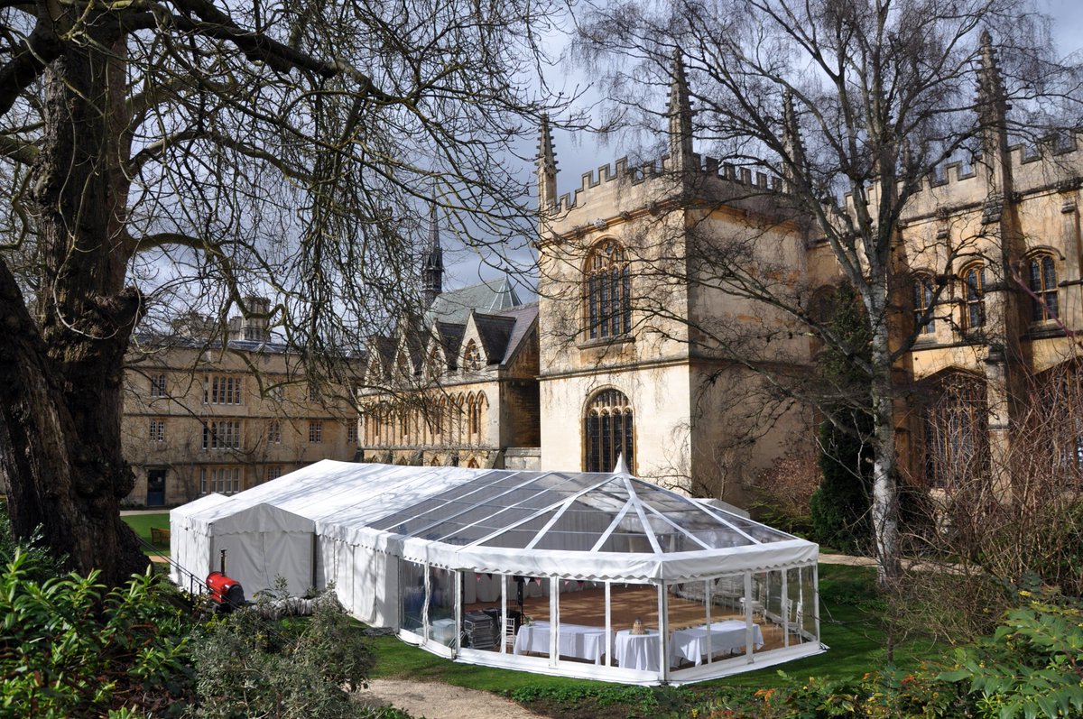 OxfordMarquees's tweet photo. #clearroof #marquee #oxford #oxfordmarquees
https://t.co/qdZfiPTssd
Contact us for a quotation today https://t.co/gM0222kmqc