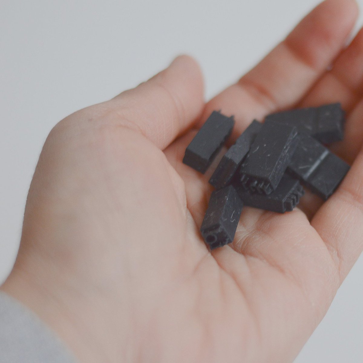 That little but functional part? Of course, you can 3D-print it. 
#prinnel #3dprinting #functional #materials #3d