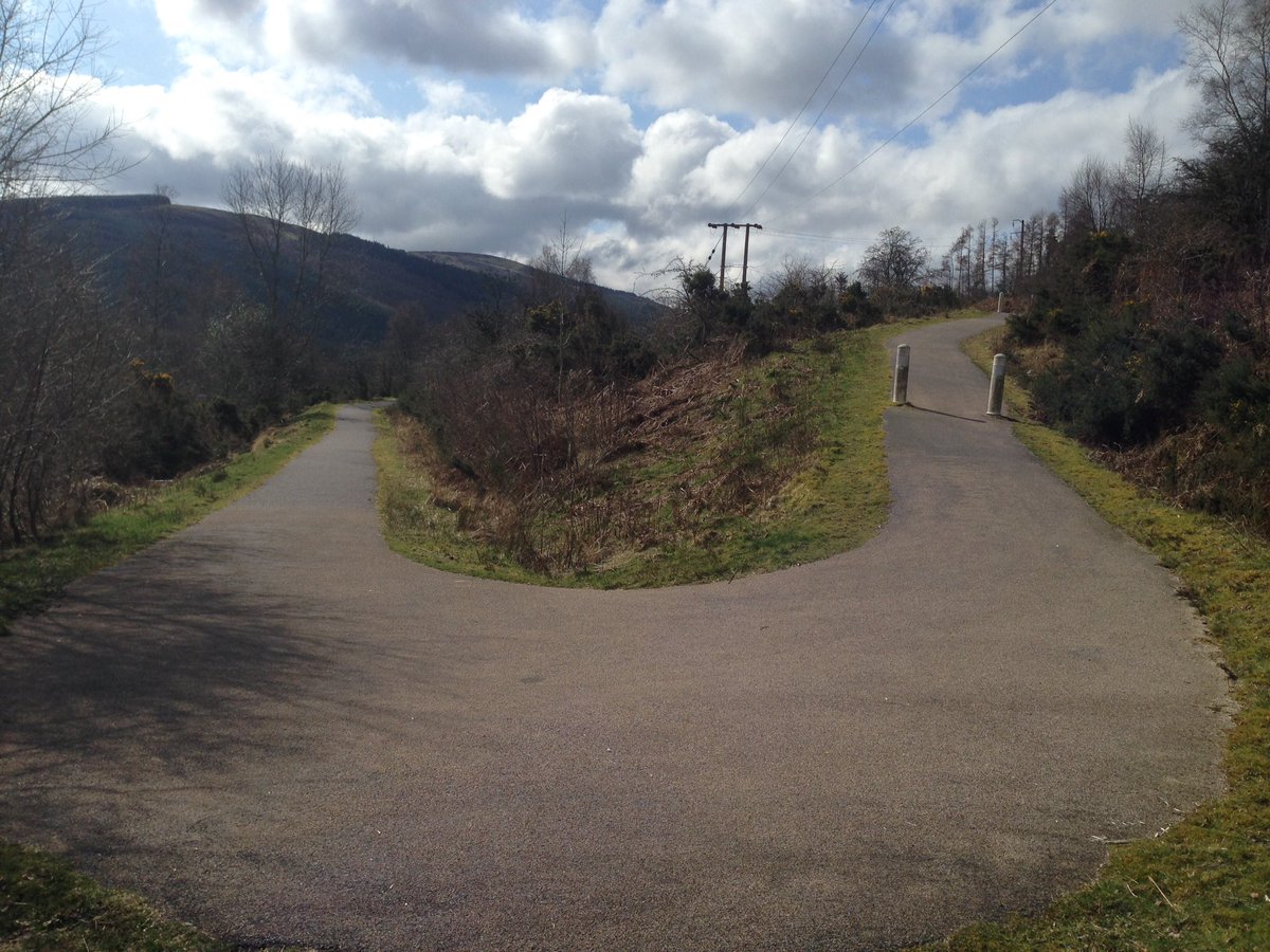 runmhor's tweet image. First hairpin above Lochearnhead, doesn't look too bad! @mhor84 @robroycountry