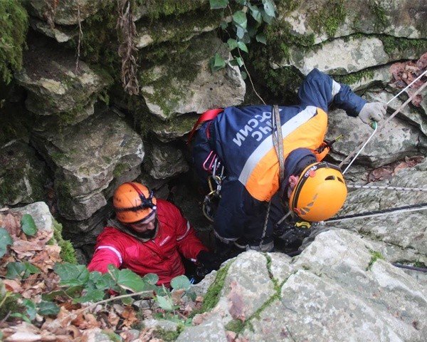 мчс россии спасение людей в горах. мчс росси спасение людей. поисково-спасательная служба мчс россии. экстремальные спасатели. аварийно-спасательные работы и другие неотложные работы.