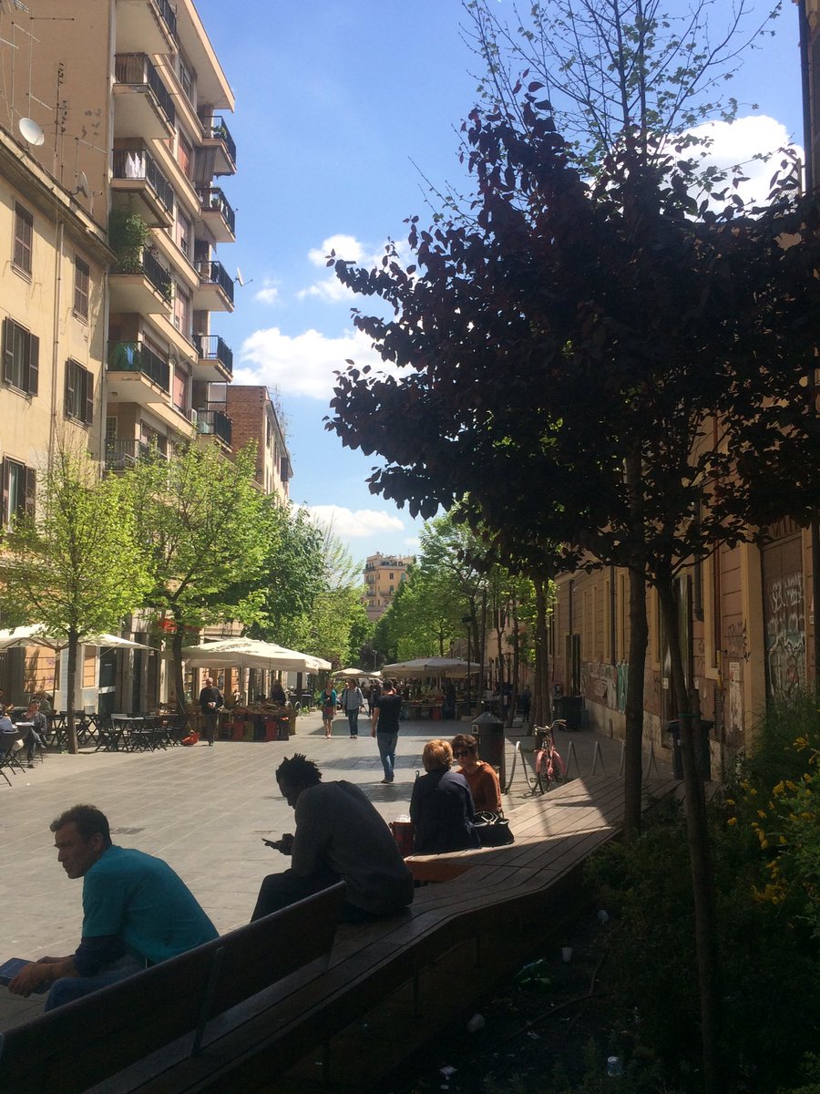 Rebecca_Cinelli's tweet photo. Walk-about #pigneto #urbanexperience #culturefuture https://t.co/WbKNy5I081
