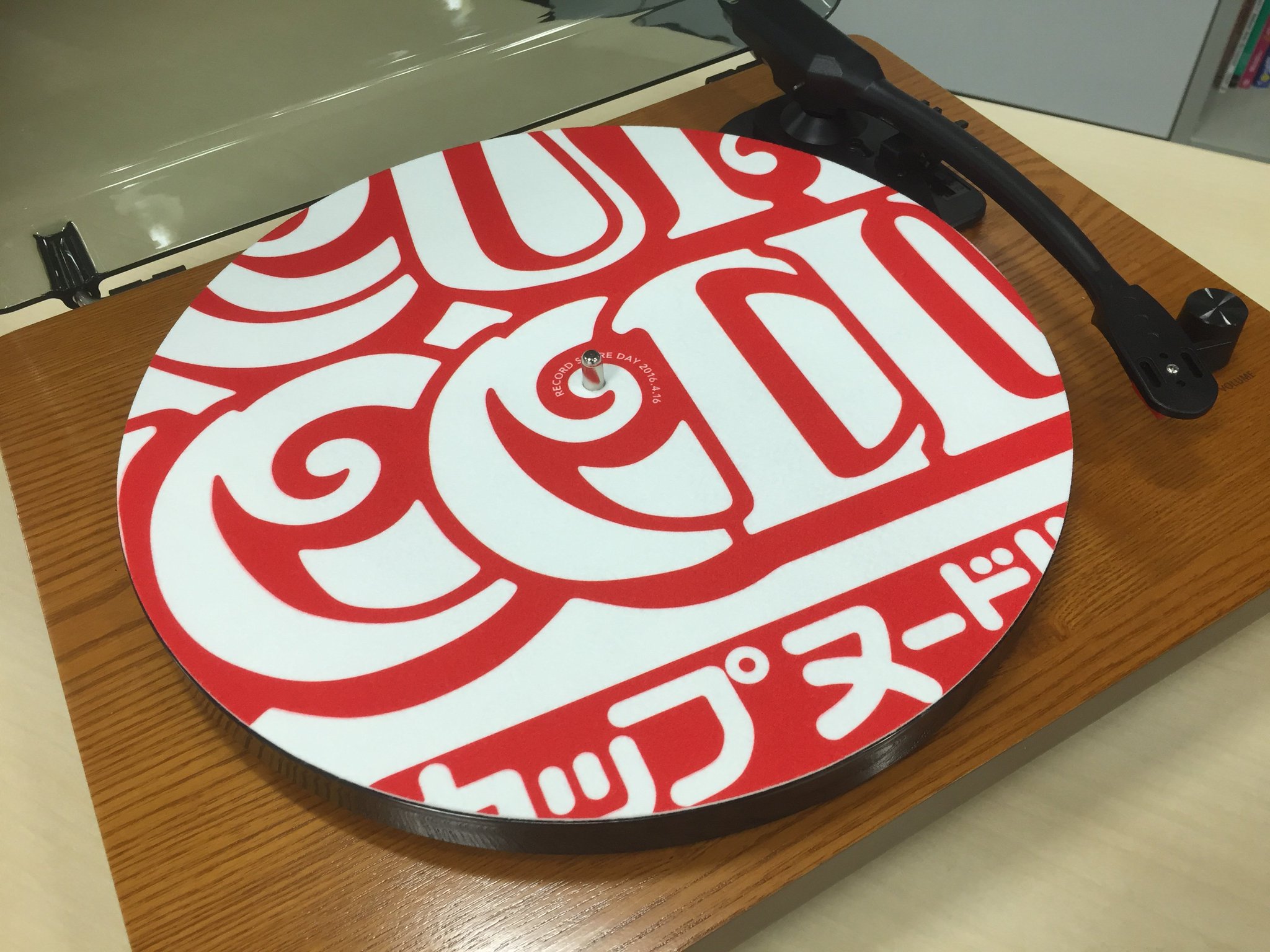 カップヌードル×RECORD STORE DAY コラボ スリップマット ２枚 カップヌードル×RECORD STORE DAY コラボ スリップマット 2枚