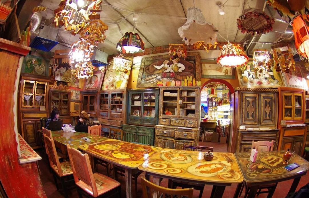 MoscowEscape's tweet image. Топ-5 атмосферных мест рядом с Москвой🐾

✨✨✨ музей русского десерта в Звенигороде

Если чем… t2p.pw/3crE53AwEr