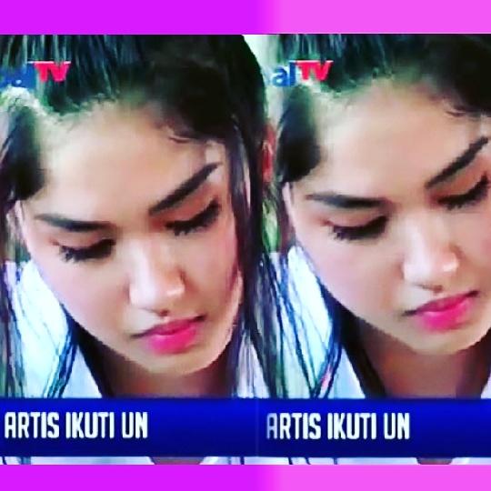 #cantik #OchiRosdiana #OchiLovers serius bgt ngerjain UN nya,smga lulus dgn hasil yg terbaik aminnnn <a href="/ochi_24/">Ochi rosdiana</a>