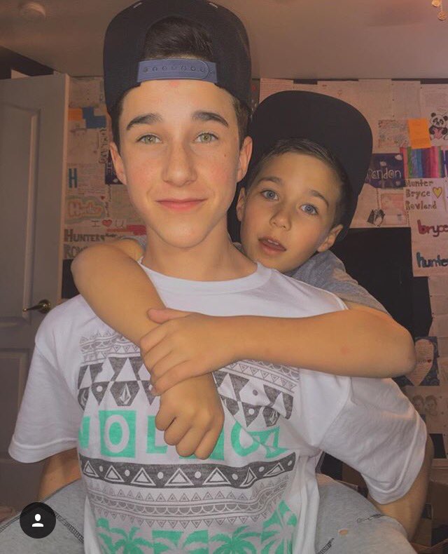 _chancetyler's tweet photo. @HunterRowland awe get better my baby😪❤️ ily & i hate that you don't feel well😔 #getbetterhunter💜💜💜💜💜 https://t.co/TMfQvUKsD9