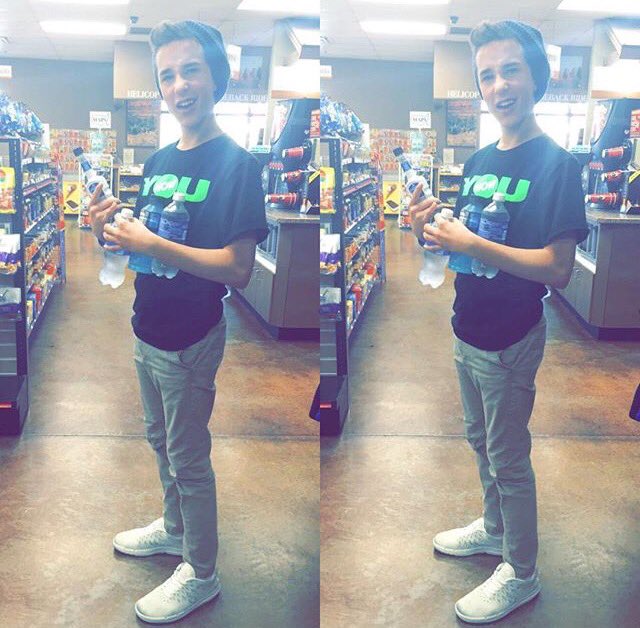 _chancetyler's tweet photo. @HunterRowland awe get better my baby😪❤️ ily & i hate that you don't feel well😔 #getbetterhunter💜💜💜💜💜 https://t.co/TMfQvUKsD9