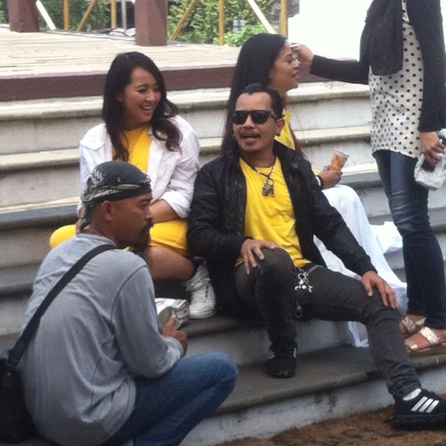 Behind the scene hari kedua shooting tvc Ale-Ale #longliverocknroll kikanXkotak