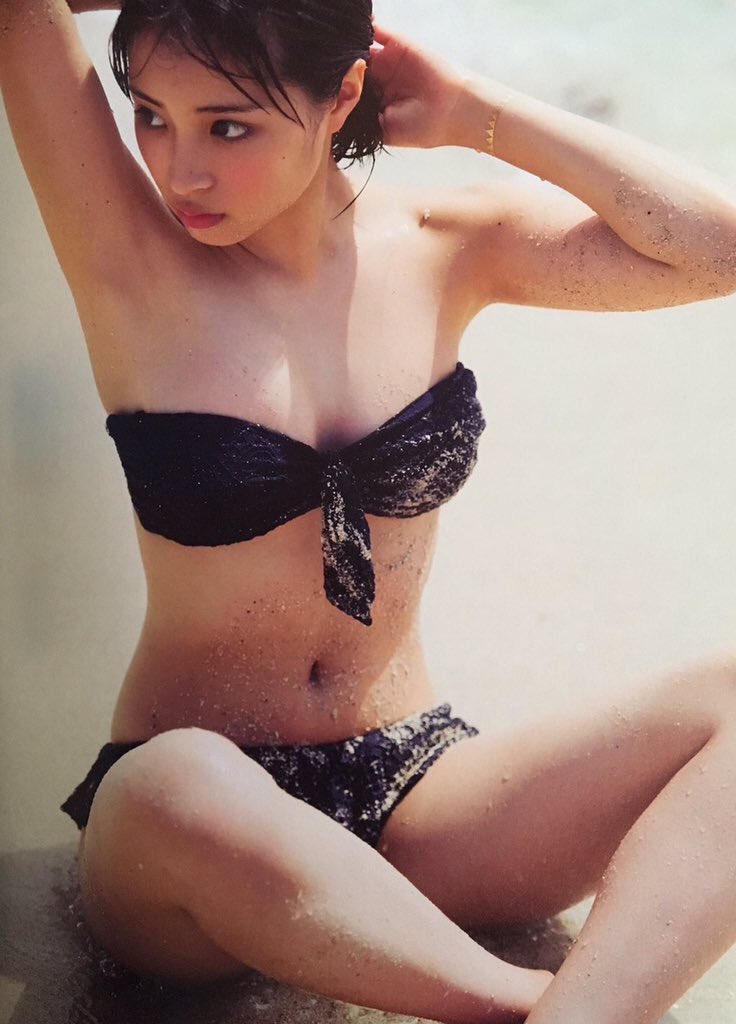 「広瀬すず 水着」の画像検索結果