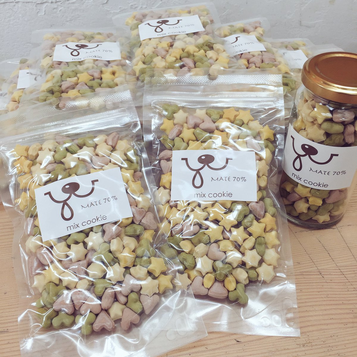 dldstaff's tweet photo. 【入荷】MATE70%クッキー
人気の秘密はやっぱり、この小ささと形の可愛さ♡1つ1つ丁寧に手作りしています!プレゼントにもおすすめです(^^)♪
#doglifedesign https://t.co/kjM0izxUgd