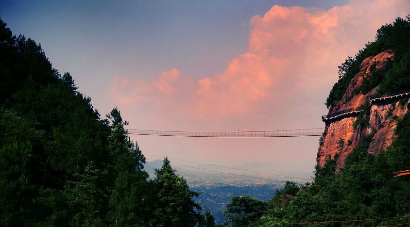 ThisIsHunan's tweet image. Shiniuzhai Scenic Spot used to be a military prefecture in ancient China and is now a AAAA national class attraction