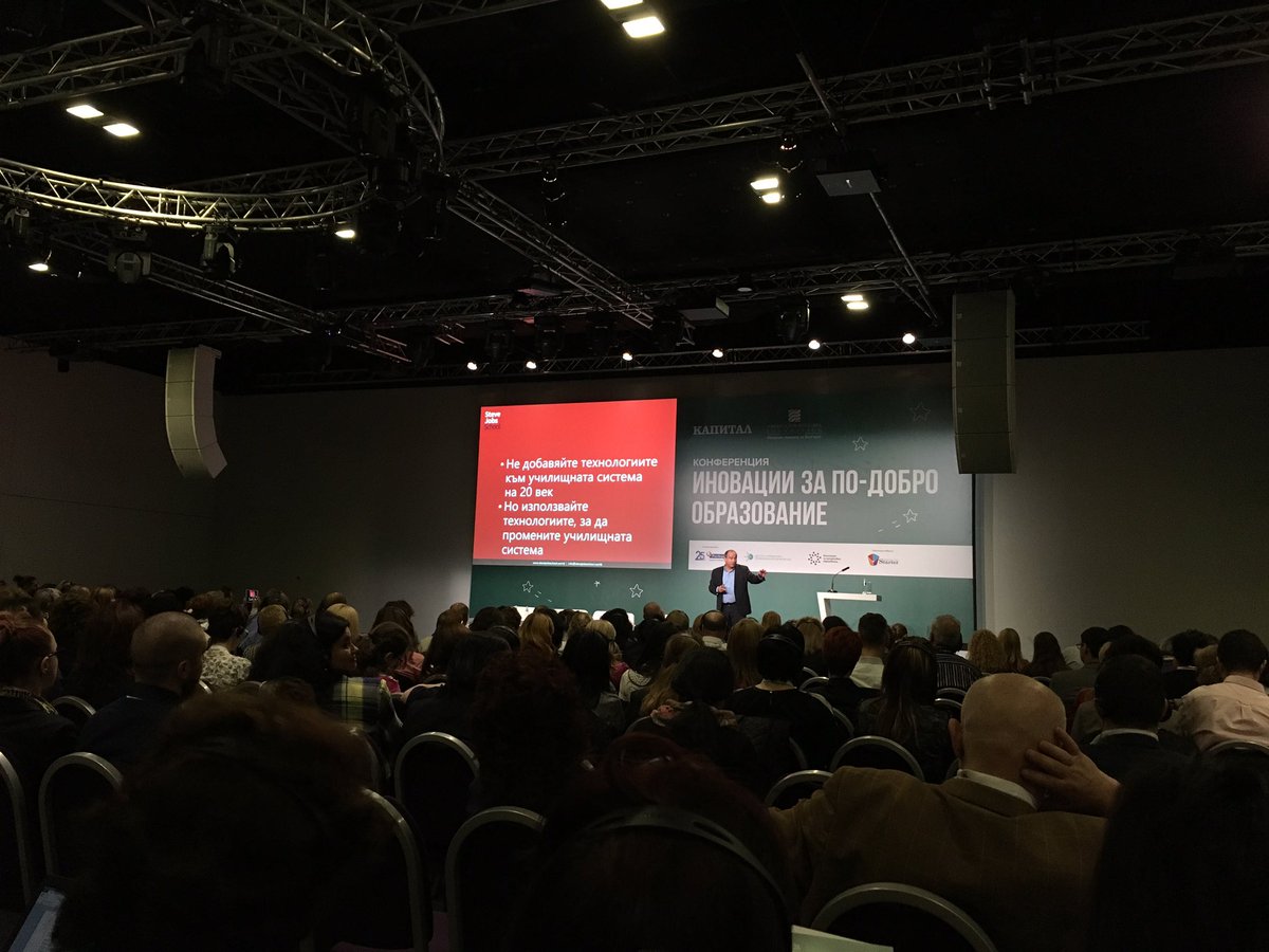danchev's tweet photo. @mauricedehond (Steve Jobs School) inspire us at #futuredu2016 https://t.co/XAINry0qa5