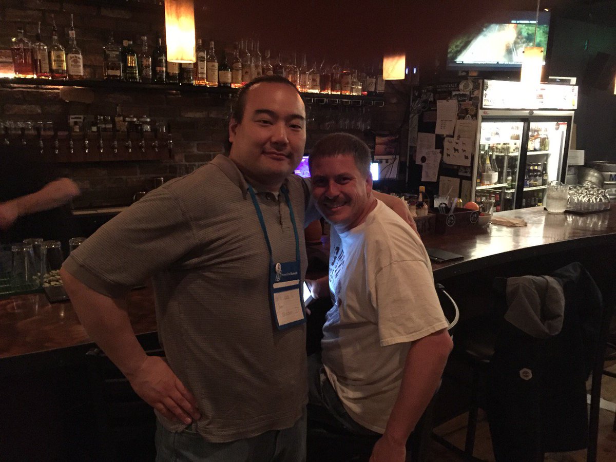 acheng_IT's tweet photo. @DimuzioJason Hanging at #pspubcrawl https://t.co/pHNEexGIkJ