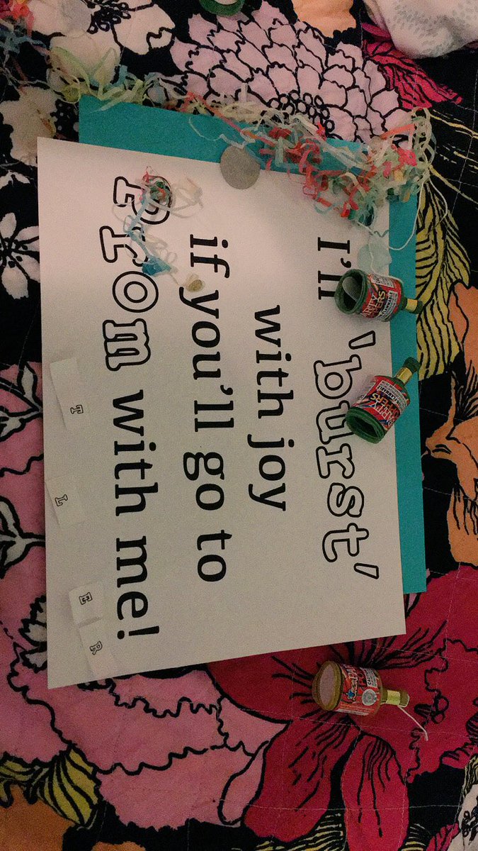 eemmieeee's tweet photo. I have the best boyfriend❤️ can't wait for prom ty! 😘    .... I lost the "y" https://t.co/cuxPSoO1Do