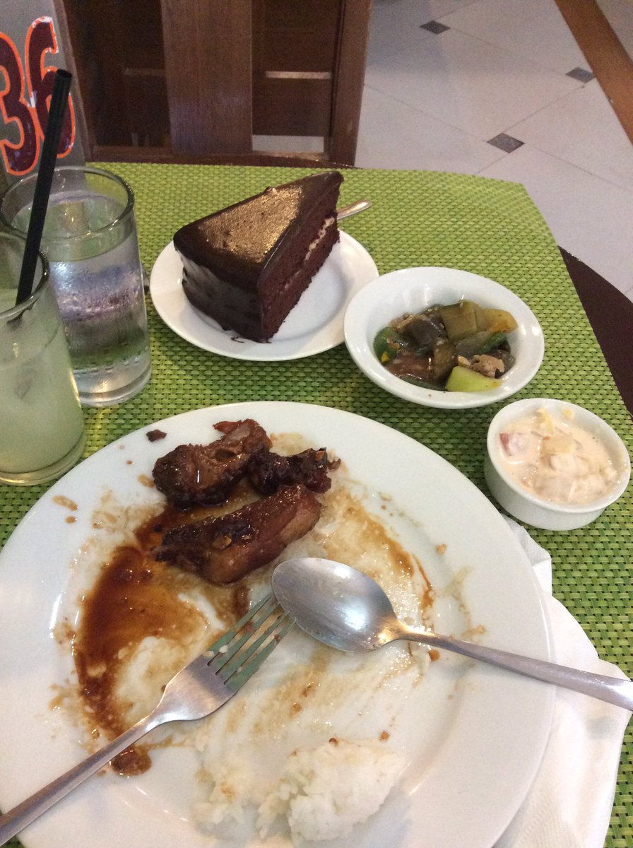 When you work a lot and you are stress, you should eat like no more yesterday. Soloista!