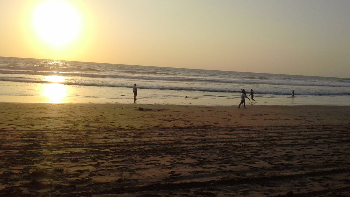solbella14's tweet photo. Bello atardecer caida del sol https://t.co/LEa4IoH9MX