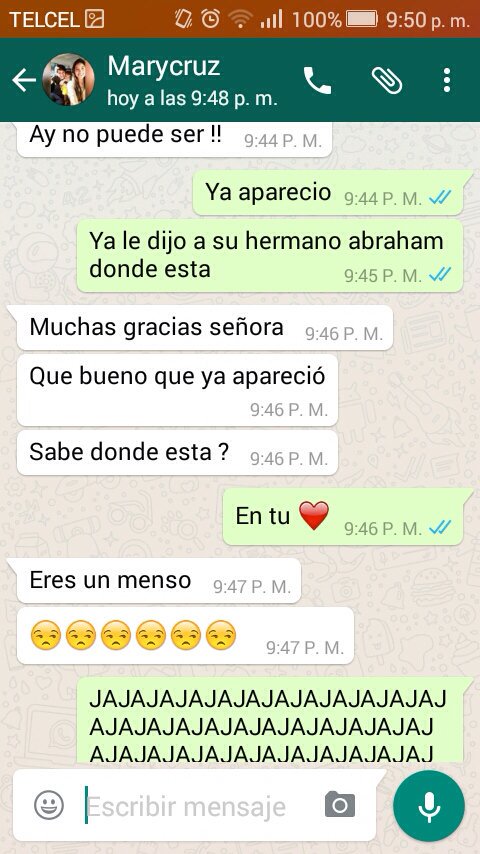 Titirocke's tweet photo. Yo en el celular de mi mama. 🙈 #VidaRuda JAJAJAJA https://t.co/dhuwRxUypb