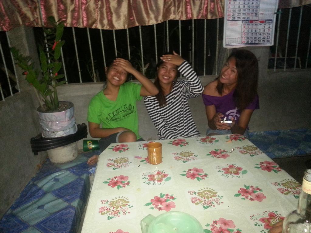 chingkitayy's tweet photo. Last night :) with them.
#UnplannedJam'n https://t.co/AWIe45GOpQ