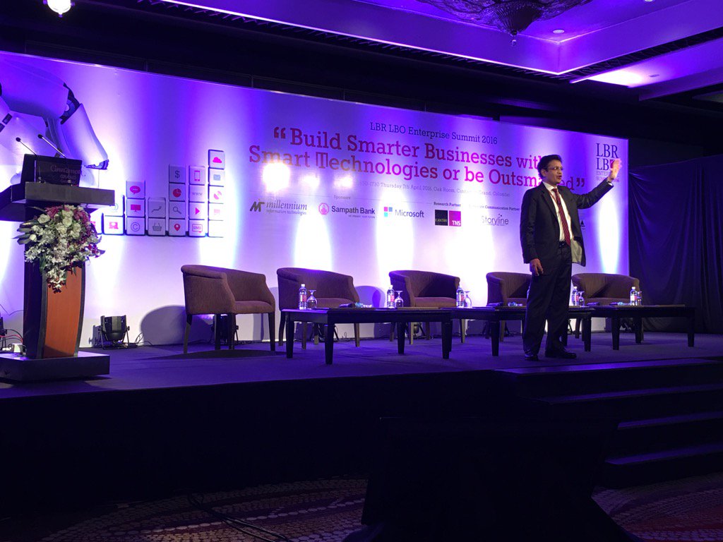 Lakshaman_B's tweet photo. Kris Canagaratne @VirtusaCorp delivering opening keynote. #lbrlbosummit https://t.co/iweA2pQc94