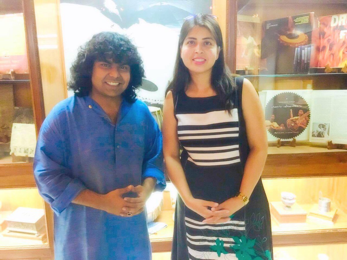 PranshuCL's tweet photo. some guftugu &amp; #interview session with #Best #Journalist #Awardee Ms. @swetaranjan11 at the #Museum #TaaDhaa... #PCL https://t.co/6VxKtLjFUM