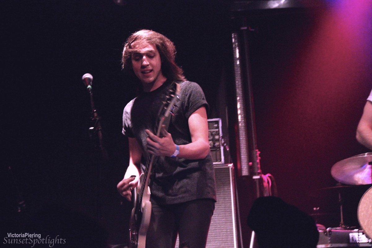 SunsetSpotlight's tweet photo. • @waterparkstx • New York, NY • Feb. 2016 • ( 📷: @Vickyp94) https://t.co/tglq83C2So https://t.co/NSaGltWWtR