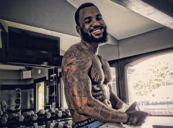 MorningCefran's tweet photo. #BreakingNews
@thegame se lance dans le business de la marijuana ! #Gdrinks @mouv https://t.co/bbiEQu1J0P https://t.co/FNvpKntQQj