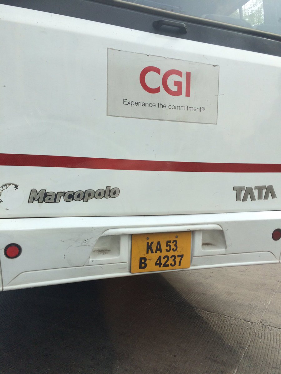 rahul_sharma83's tweet photo. Sir this junction is a big mess..#jammed #wronguturn #wrongentry @blrcitytraffic @Redfmbengaluru @MadivalaTraffic https://t.co/jHrrac1KST