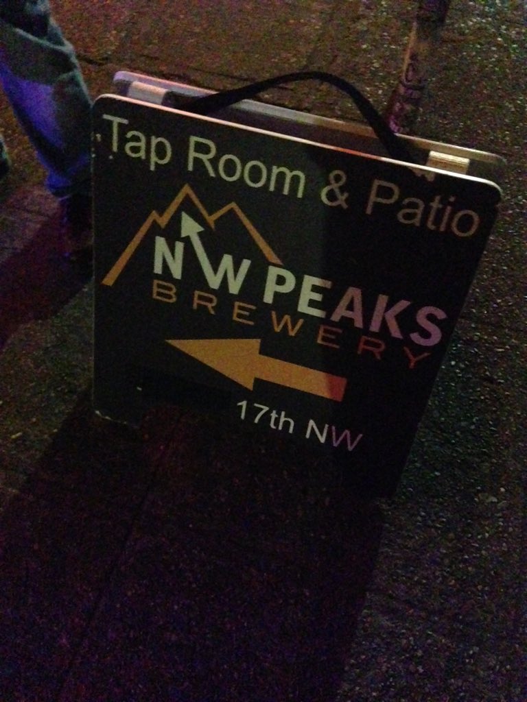 Mmcelreath's tweet photo. #pspubcrawl https://t.co/LvHJXV2Ddk