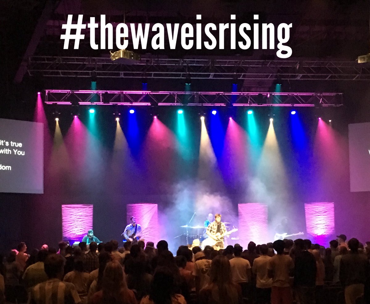 COFStudents's tweet photo. 140 characters isn't enough to describe a night like tonight! #thewaveisrising https://t.co/eQWHCiffFd