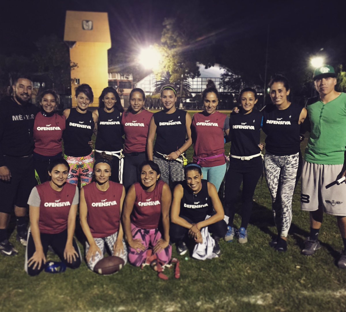 LigaMexTocho's tweet photo. Ninguno tan bueno como todos juntos. 

#SeParteDeLaHistoria 🏈 https://t.co/T1mUdZqLlA
