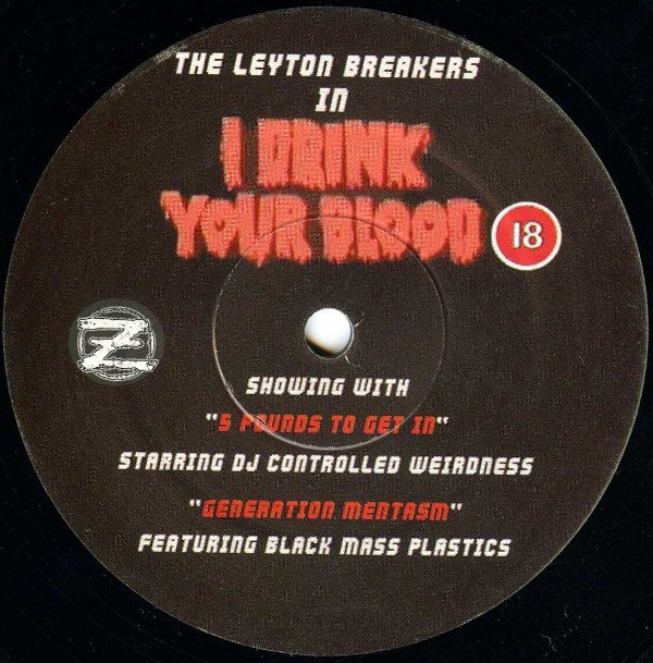 WreckedDistro's tweet photo. Controlled Weirdness / Black Mass Plastics – I Drink Your Blood – Still Raven 2 12″ https://t.co/airvh9gQaC https://t.co/5dorem7LTk