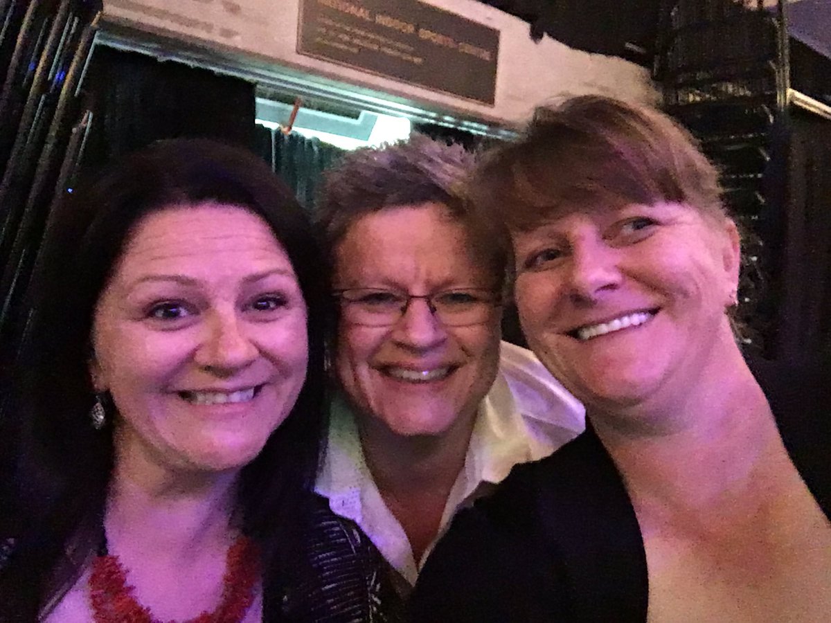 shiftydi's tweet photo. Girls enjoying the tunes at the gala dinner!!! #volconf2016 https://t.co/1FCJUCIY24